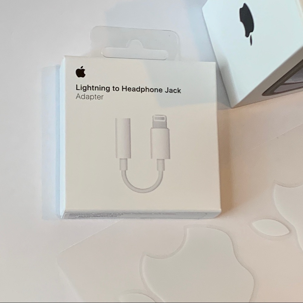 Apple 3.5mm to Lightning Adapter (aka Dongle)